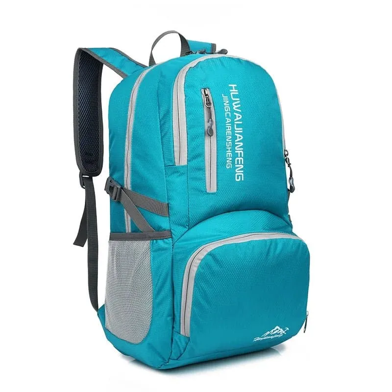 28L Ultra Light Travel Daypack - Foldable Softback Backpack with Water Repellency.