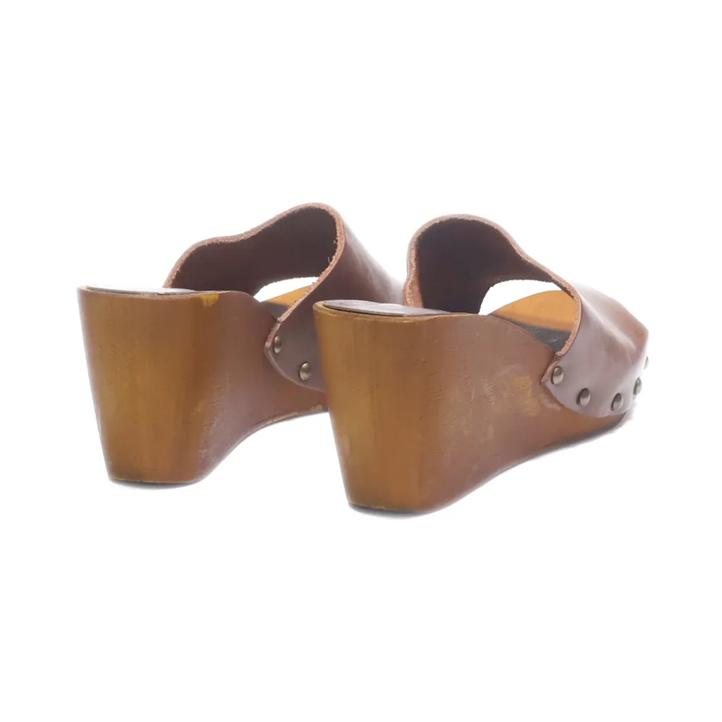 Andre Wedge Sandals Leather Brown Colour For Women