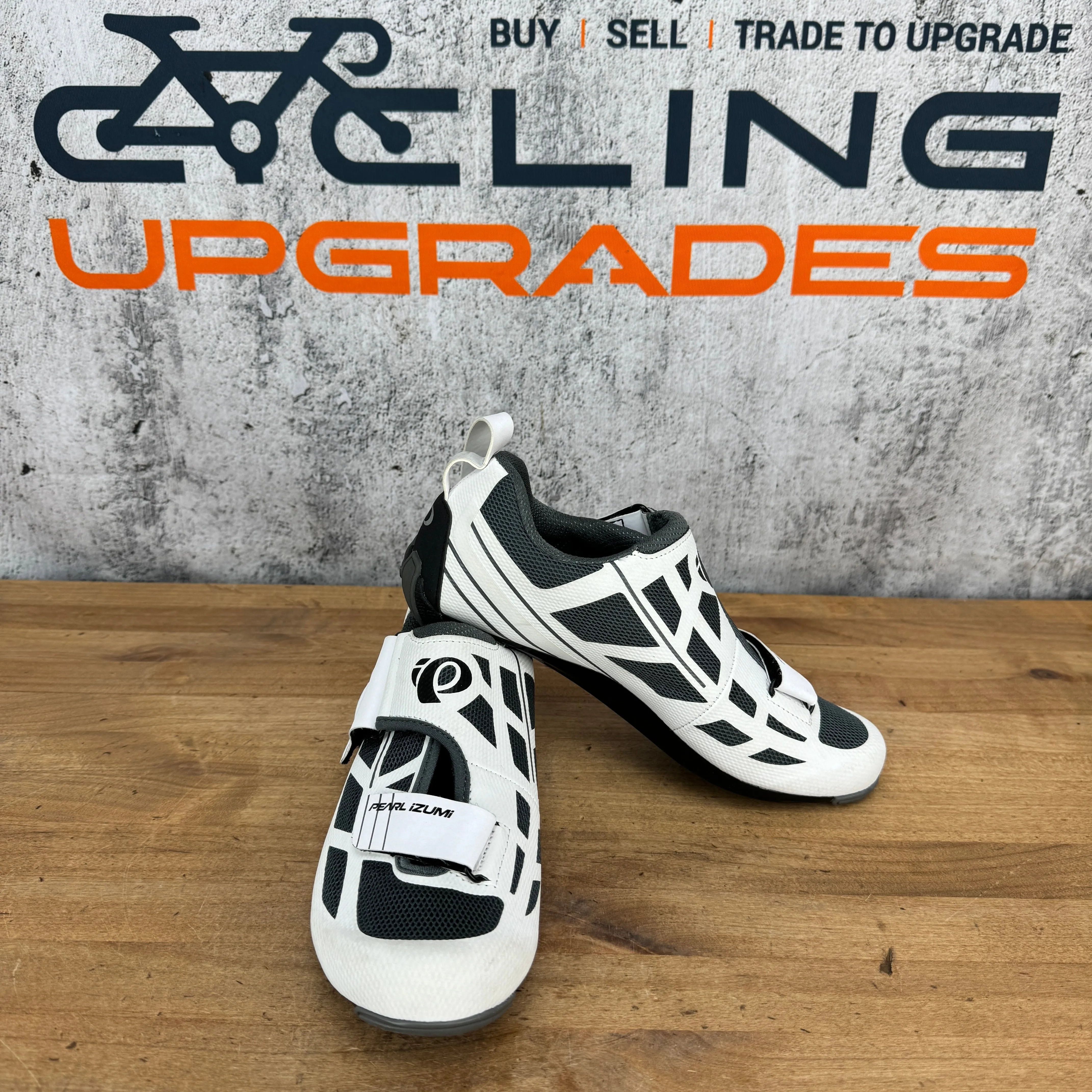 New! Pearl iZumi W Tri Fly V1 Women's 40 EU 3-Bolt Cycling Shoes Velcro White