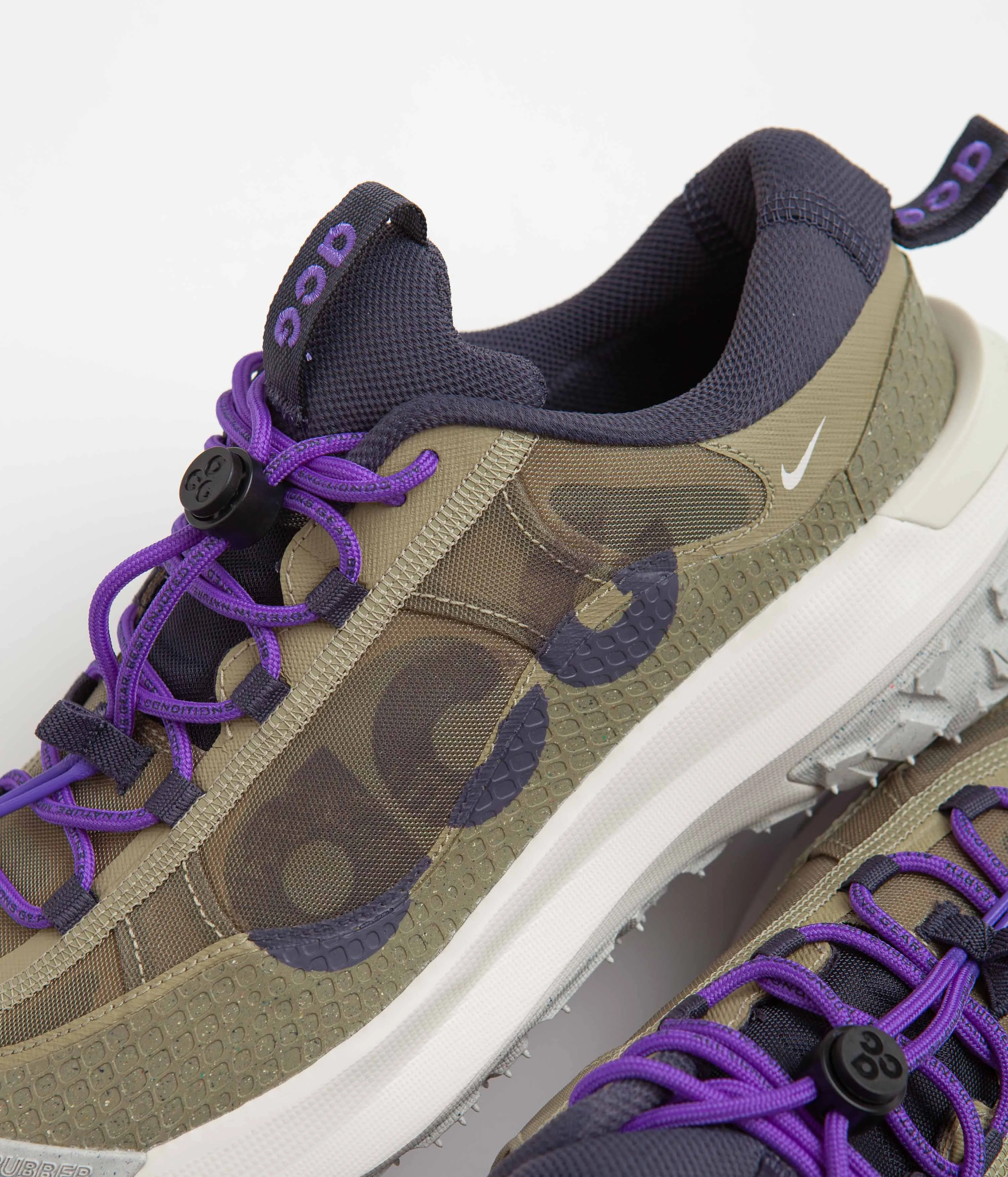 Nike ACG Mountain Fly 2 Low Shoes - Neutral Olive / Gridiron - Action Grape