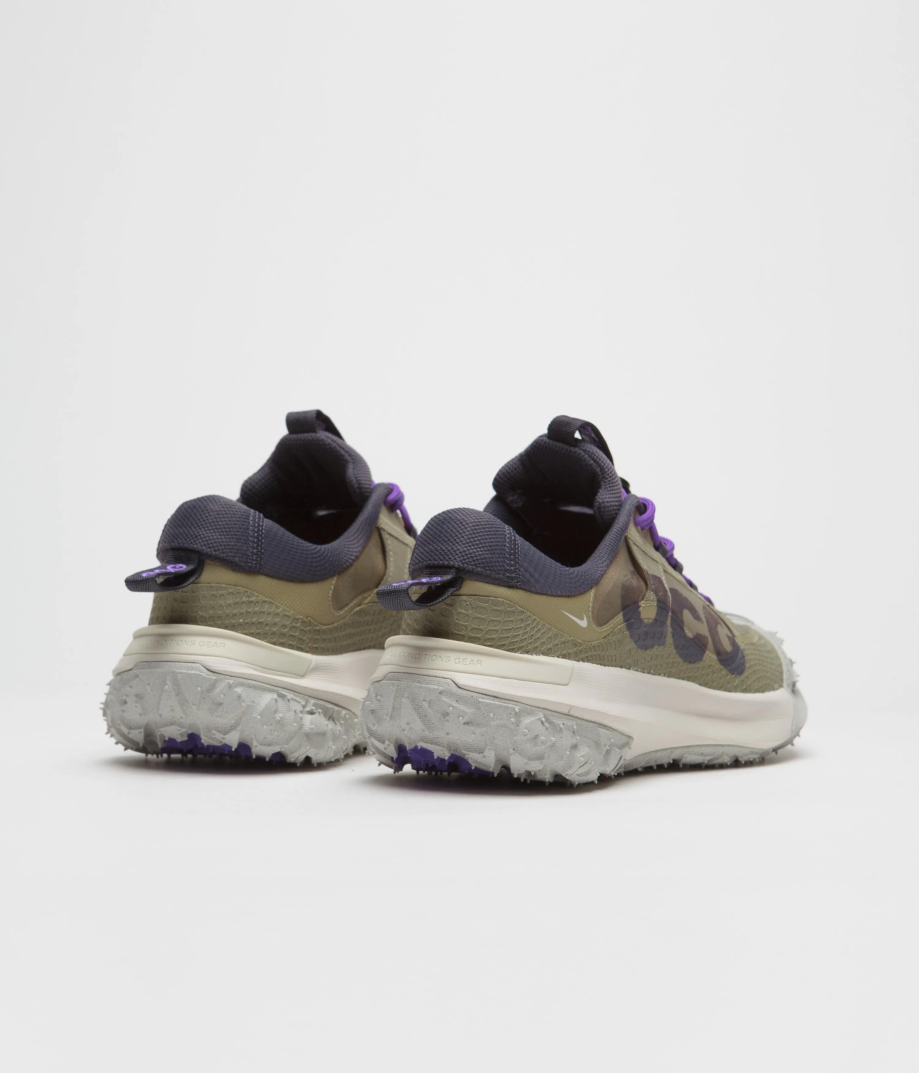 Nike ACG Mountain Fly 2 Low Shoes - Neutral Olive / Gridiron - Action Grape